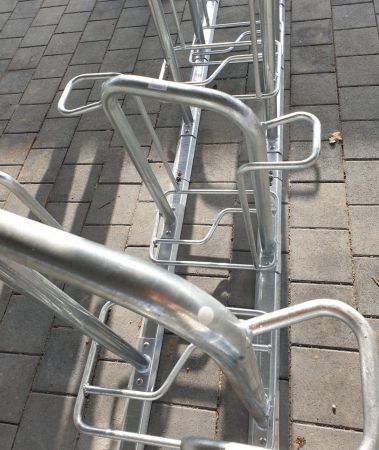 Fahrradparker F 3110, doppelseitige Radeinstellung